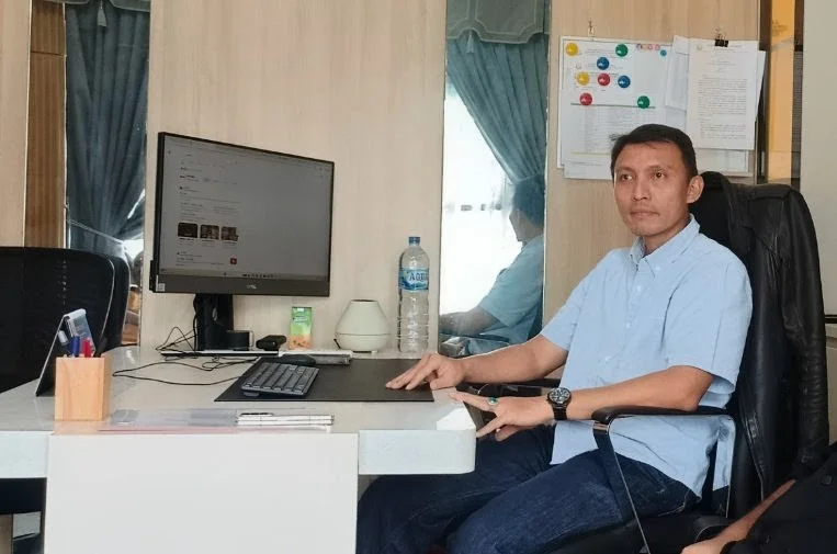 Erwin Sandi Bersama Rekannya Diperiksa Lima Jam, Kejari Lutim Belum Tetapkan Tersangka Kasus 26 Ambulans Desa CSR PT Vale