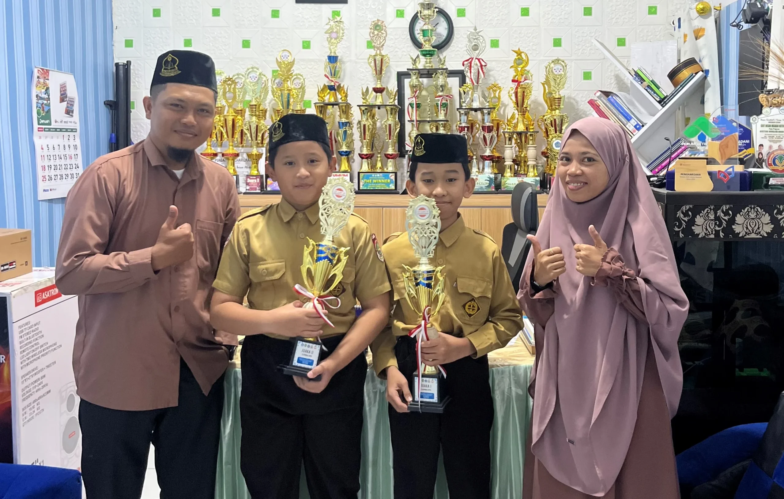 VIDEO INSPIRASI! Harumkan Nama Sekolah, Dua Siswa SDIT Insan Madani Palopo Wakili Sulsel ke OSN Tingkat Nasional… Tonton Videonya Ya…