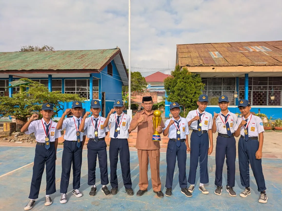 Juara I Fun Futsal Kemerdekaan RI se Luwu Raya, Kepala SMPN 4 Palopo Apresiasi Prestasi Siswanya